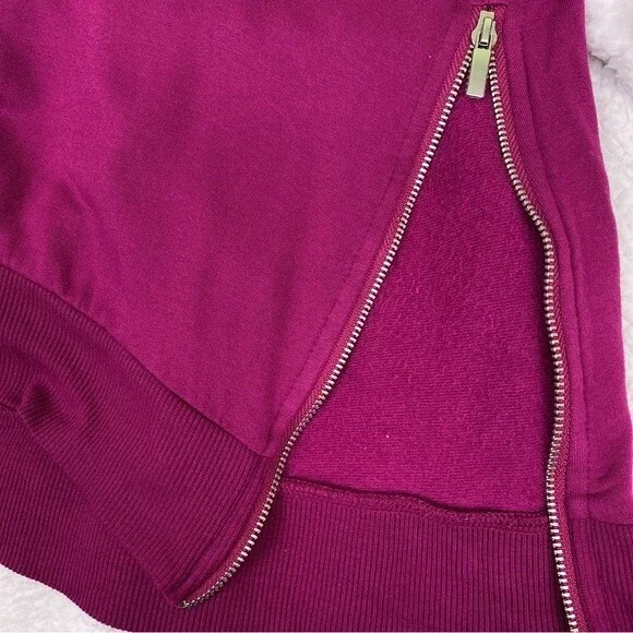 Chico’s Zenergy Side-Zip Magenta Tunic - Picture 10 of 11